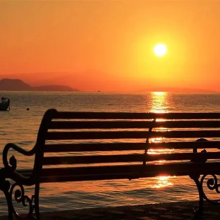 Blue Sky & アパート *