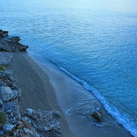 Blue Sky & شقة *